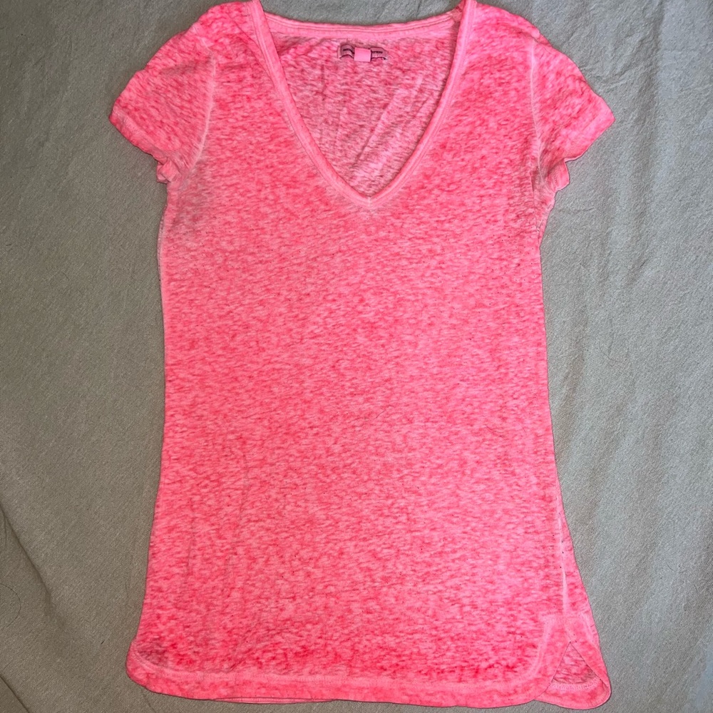 American Eagle Outfitters Bright Pink Short Sleeve Tee